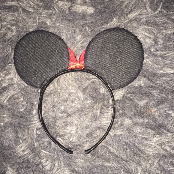 Shiny Minnie Mouse Ears ✨ - Picture 4 of 5